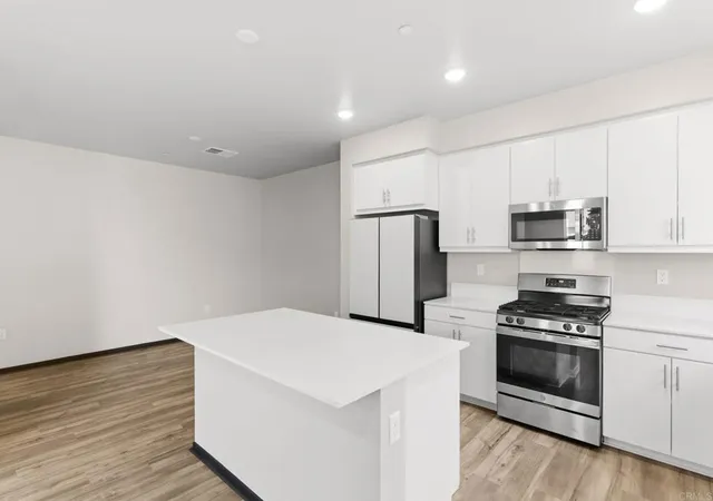 3rd image of 5284 Beachfront Cvs St, San Diego, CA 92154