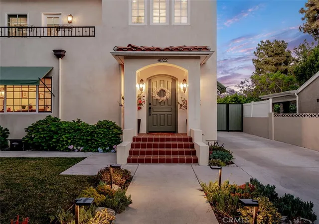 3rd image of 4022 Willowcrest Ave, Studio City, CA 91604 | MLS# SR26056870
