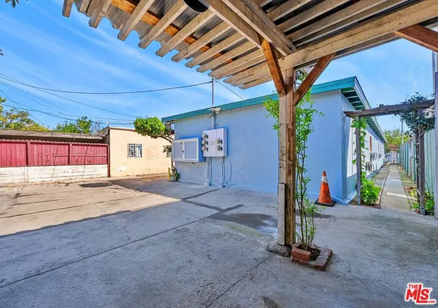 5th image of 6249 Newell St, Huntington Park, CA 90255 | MLS# 26665647