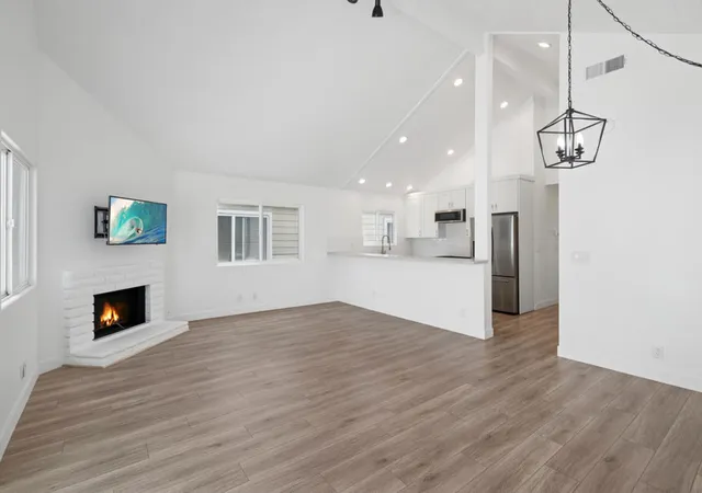 Photo 2 of Multi family home for sale at 204 David Dr, Newport Beach, CA 92663 | MLS# 219144943DA | Listing updated on 2026-09-30