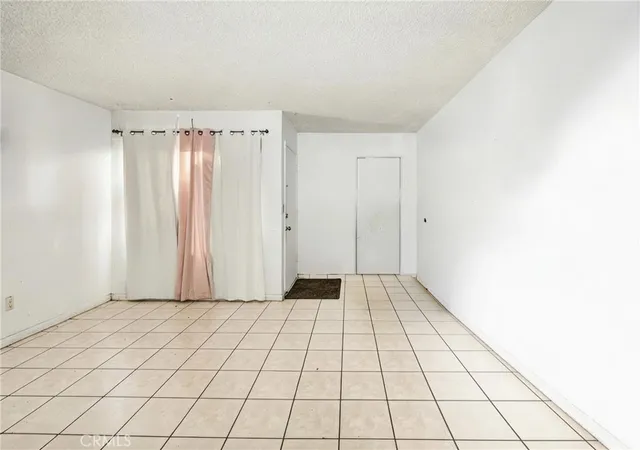 5th image of 2171 Pomona, Costa Mesa, CA 92627 | MLS# PW26056936