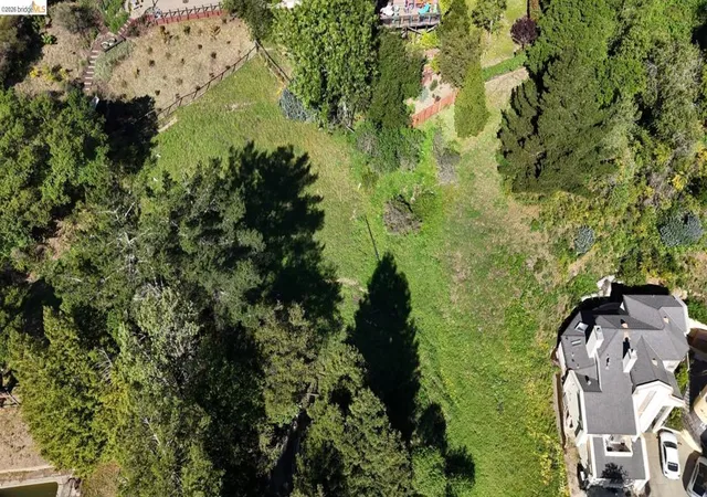 7th image of 7135 Buckingham Blvd, Berkeley, CA 94705 | MLS# 41127499
