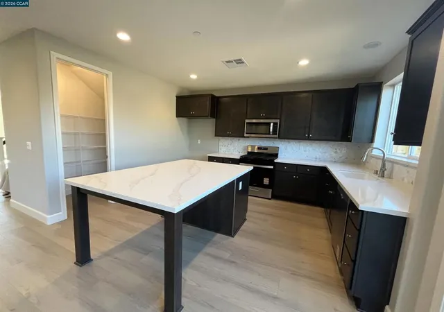 Photo 2 of Single family home for sale at 4805 Dolce Ct, Fairfield, CA 94534 | MLS# 41127496 | Listing updated on 2026-09-30