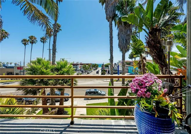 2nd image of 3811 E Livingston Dr #1, Long Beach, CA 90803 | MLS# PW26052573
