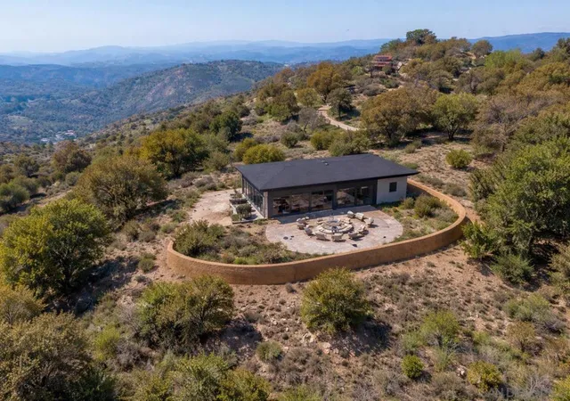 3rd image of 3318 Black Oak Ln, Julian, CA 92036 | MLS# 260006254SD
