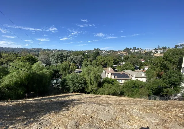 8th image of 5105 Escobedo Dr, Woodland Hills, CA 91364 | MLS# SR26058339