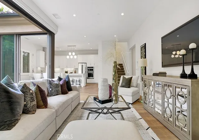 4th image of 163 Linda Vis, Irvine, CA 92618 | MLS# OC26043745