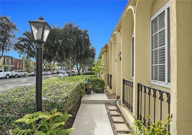 4th image of 1795 W Glenoaks Ave, Anaheim, CA 92801 | MLS# DW26058041