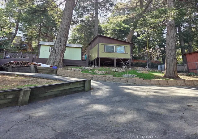 Homes for sale in Crestline, CA | 23553 Lake Dr, Crestline, CA 92325 | MLS# CV26057761