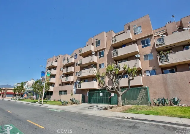 Homes for sale in Santa Ana, CA | 450 E 4th St #423, Santa Ana, CA 92701 | MLS# PW26055137