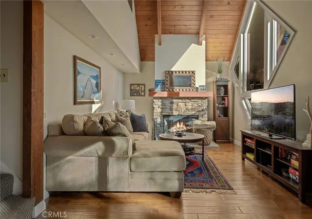 Photo 2 of Single family home for sale at 831 Nadelhorn, Lake Arrowhead, CA 92352 | MLS# IG26058825 | Listing updated on 2026-10-05