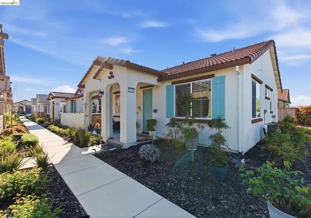 Homes for sale in Rio Vista, CA | 2318 Rustic Oak Ln, Rio Vista, CA 94571 | MLS# 41127595