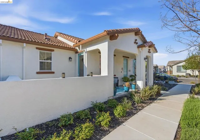 Homes for sale in Rio Vista, CA | 2318 Rustic Oak Ln, Rio Vista, CA 94571 | MLS# 41127595