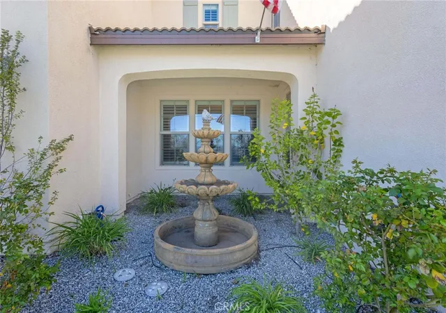 Photo 3 of Single family home for sale at 35385 Summerholly Ln, Murrieta, CA 92563 | MLS# SW26058082 | Listing updated on 2026-09-30