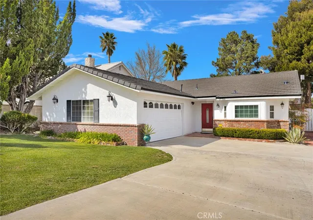 Homes for sale in Victorville, CA | 17750 Granada Dr, Victorville, CA 92395 | MLS# CV26058920