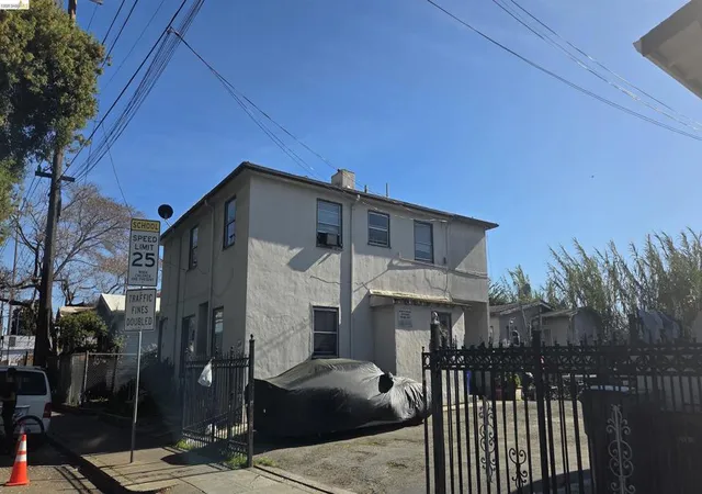 2nd image of 10419 San Leandro St, Oakland, CA 94603 | MLS# 41127607