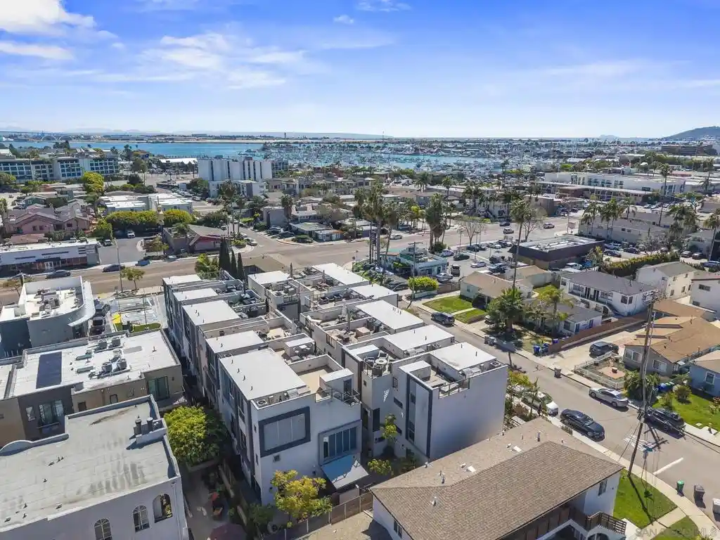 Listing Photo 1 - Condo for sale in 3030 Jarvis St located at 3030 Jarvis St, San Diego, CA 92106 - Unit 3030 Jarvis St