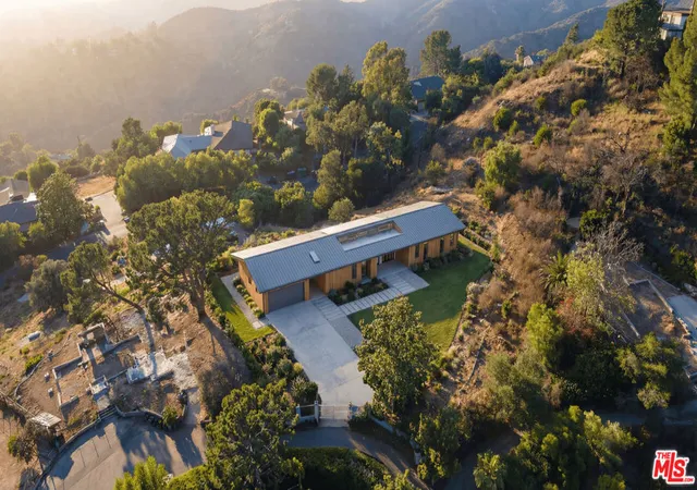 Photo 4 of Land for sale at 20555 Little Rock Way, Malibu, CA 90265 | MLS# 26665365 | Listing updated on 2026-10-02