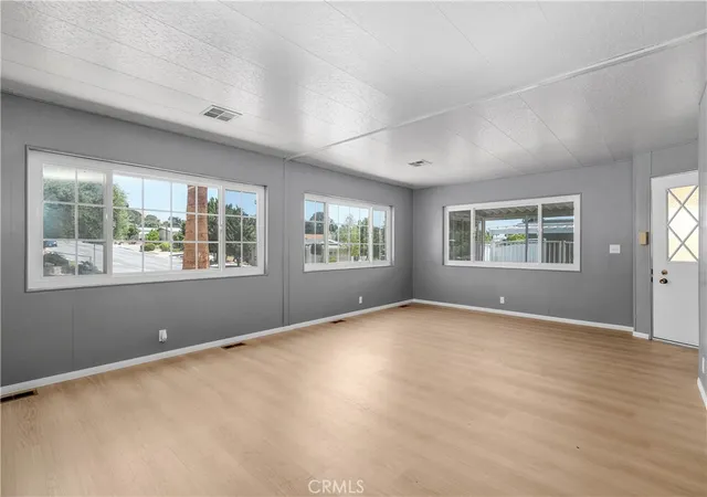 Photo 3 of Manufactured home for sale at 10333 Overland, Cherry Valley, CA 92223 | MLS# IG26059229 | Listing updated on 2026-09-30