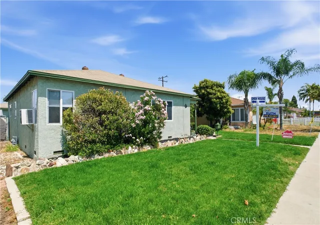 Homes for sale in Bellflower, CA | 10019 Rosecrans, Bellflower, CA 90706 | MLS# DW26059162