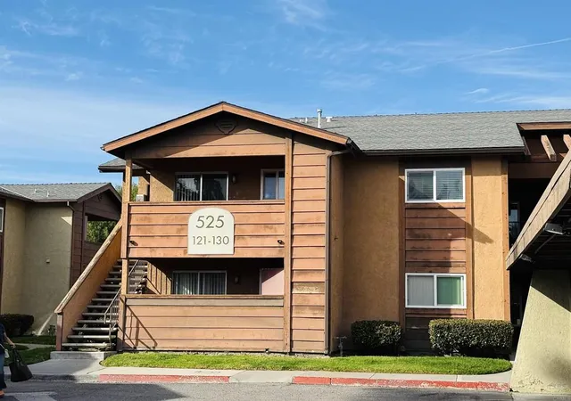 Homes for sale in Oceanside, CA | 525 Calle Montecito #122, Oceanside, CA 92057 | MLS# NDP2602556