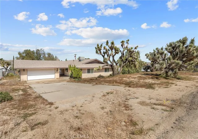 3rd image of 56620 Hidden Gold Dr, Yucca Valley, CA 92284 | MLS# PW26059247