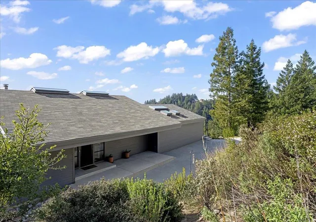 2nd image of 12336 Indian Rock Wy, Los Gatos, CA 95033 | MLS# ML82034367
