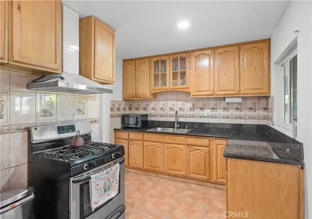 Photo 3 of Single family home for sale at 11704 Thermal Dr, La Mirada, CA 90638 | MLS# PW26059322 | Listing updated on 2026-06-28
