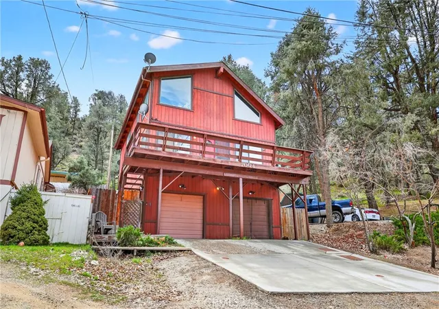 Homes for sale in Frazier Park, CA | 7004 Foothill Dr, Frazier Park, CA 93225 | MLS# SR26059589