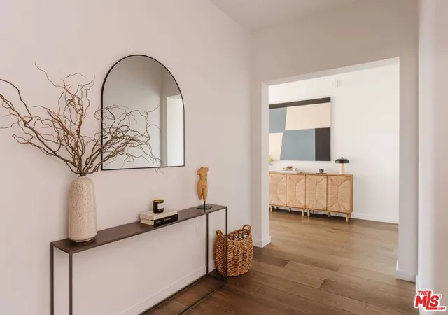 3rd image of 9000 W 3Rd St #403, Los Angeles, CA 90048 | MLS# 26664507