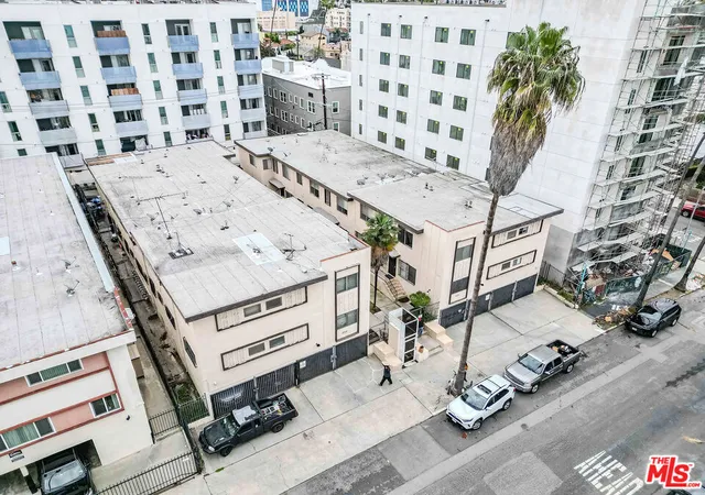 4th image of 926 Fedora St, Los Angeles, CA 90006 | MLS# 26666307
