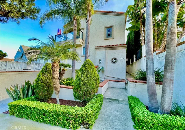 Homes for sale in San Pedro, CA | 721 W 27th #1, San Pedro, CA 90731 | MLS# SB26058504