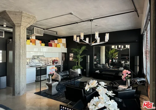 Condo for sale at 315 E 8th Street #1105, Los Angeles, CA 90014 | MLS# 26665309