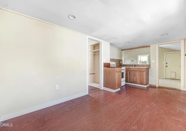 Homes for sale in Ojai, CA | 203 N Fulton St, Ojai, CA 93023 | MLS# P1-26326
