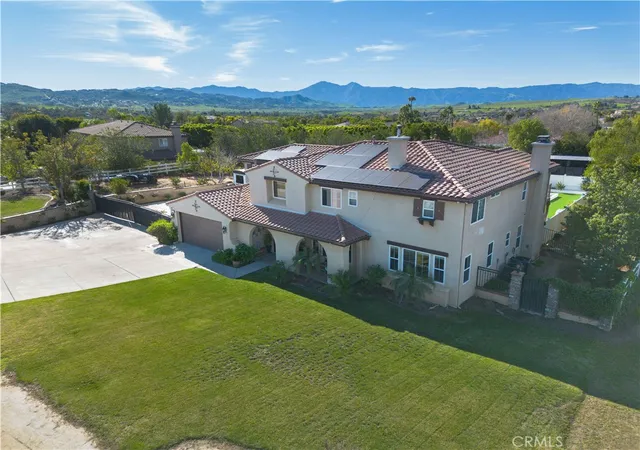 Photo 3 of Single family home for sale at 17797 Canyonwood Dr, Riverside, CA 92504 | MLS# IG26056689 | Listing updated on 2026-09-18