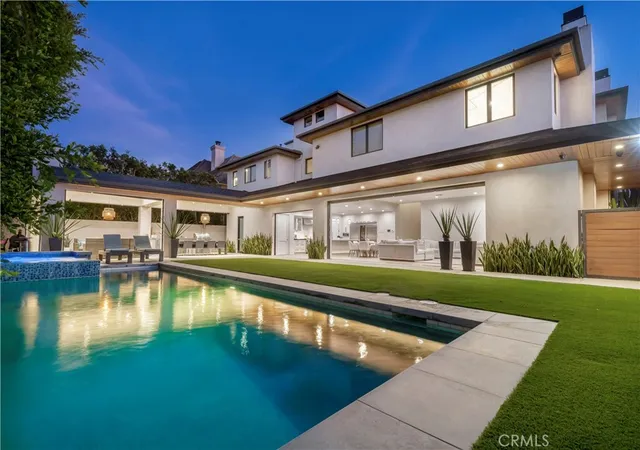 2nd image of 660 Kings Rd, Newport Beach, CA 92663 | MLS# LG26057879
