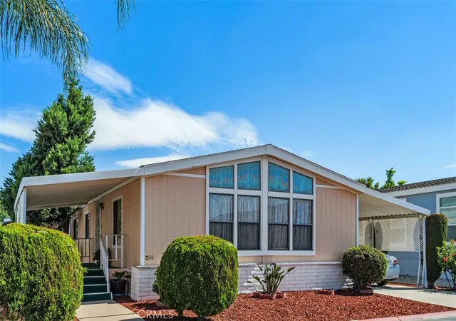Photo 2 of Manufactured home for sale at 1456 E Philadelphia St Spc 136, Ontario, CA 91761 | MLS# IV26059957 | Listing updated on 2026-09-03