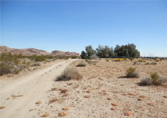 Photo 1 of Land for sale at 0 Dawn Rd, Rosamond, CA 93560 | MLS# PW26060069 | Listing updated on 2026-09-11