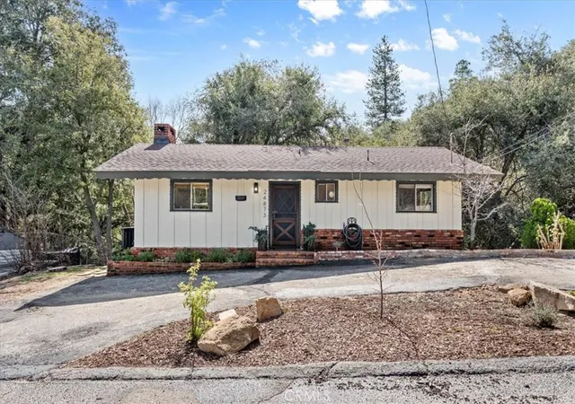 Homes for sale in Crestline, CA | 24873 Edelweiss, Crestline, CA 92325 | MLS# CV26058469