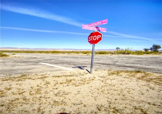 Homes for sale in 29 Palms, CA | 7500 Sunset, 29 Palms, CA 92277 | MLS# JT26060089
