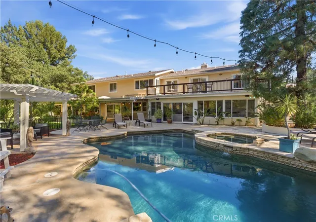 Homes for sale in Canyon Country, CA | 27323 Eaglehelm Dr, Canyon Country, CA 91387 | MLS# SR26033793