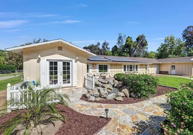 Homes for sale in Poway, CA | 12811 Beeler Creek Trl, Poway, CA 92064 | MLS# 260006479SD