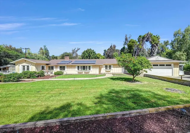 3rd image of 12811 Beeler Creek Trl, Poway, CA 92064 | MLS# 260006479SD