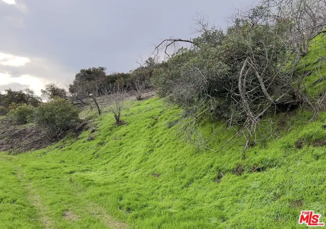 Photo 3 of Land for sale at 13406 Newcomb, Sherman Oaks, CA 91423 | MLS# 26667069 | Listing updated on 2026-09-30