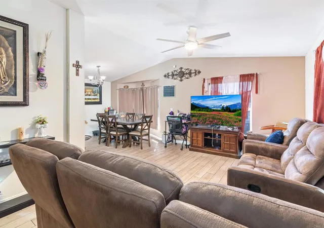Homes for sale in Fallbrook, CA | 1638 Calavo Rd #34, Fallbrook, CA 92028 | MLS# NDP2602625