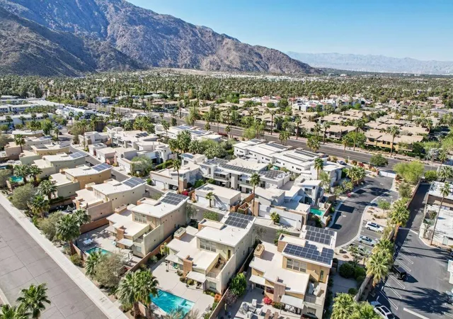 Homes for sale in Palm Springs, CA | 946 Oceo Cir S, Palm Springs, CA 92264 | MLS# 219145082DA