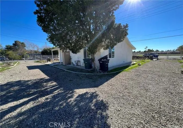 Photo 4 of Single family home for sale at 1011 West 7th St, San Jacinto, CA 92582 | MLS# CV26060497 | Listing updated on 2026-06-22