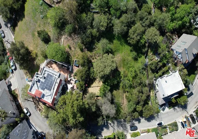2nd image of 1127 Oneonta Dr, Los Angeles, CA 90065 | MLS# 26667225