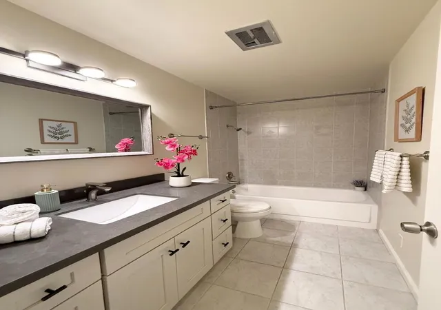 Homes for sale in San Carlos, CA | 222 Laurel St #105, San Carlos, CA 94070 | MLS# ML82039455