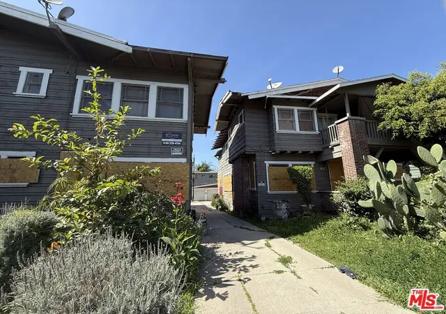 11th image of 807 Waterloo St, Los Angeles, CA 90026 | MLS# 26667183